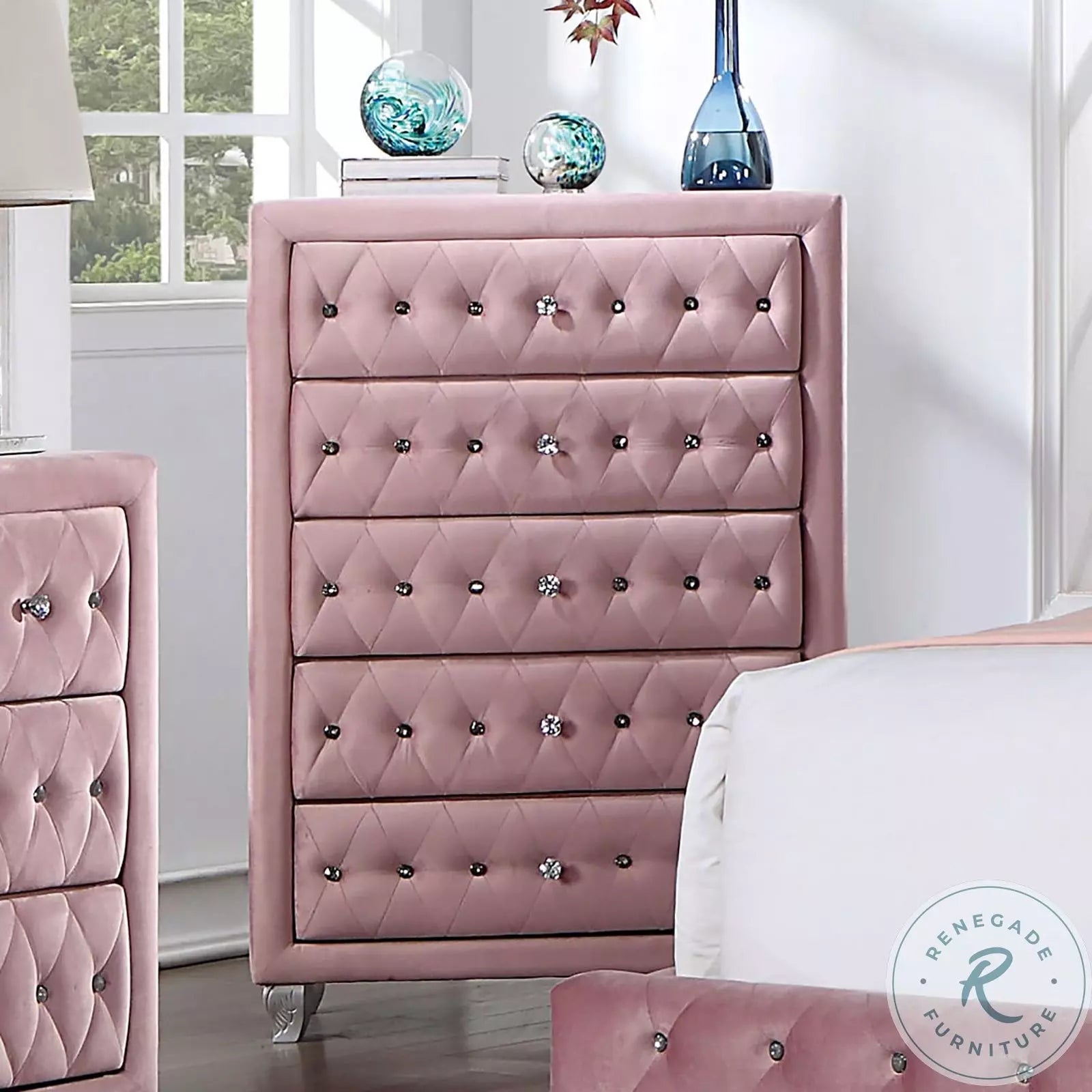 ZOHAR E.King Bed, Pink!!!